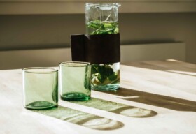 Dutch design Water jar and glasses by Jouelle Cuppen